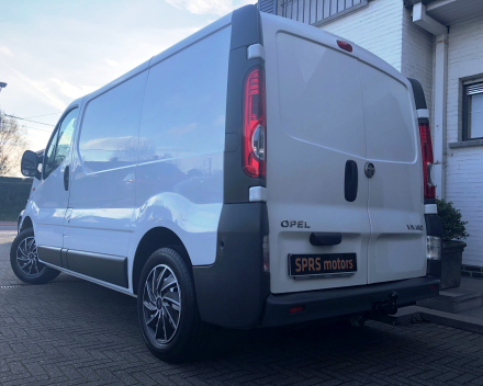 OPEL VIVARO LICHTEVRACHT 2,0CDTI  SLECHTS 115.130 KM  6500 EURO ALL IN