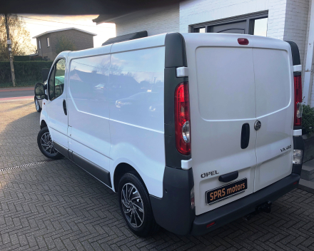 OPEL VIVARO LICHTEVRACHT 2,0CDTI  SLECHTS 115.130 KM  6500 EURO ALL IN