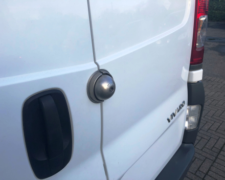 OPEL VIVARO LICHTEVRACHT 2,0CDTI  SLECHTS 115.130 KM  6500 EURO ALL IN