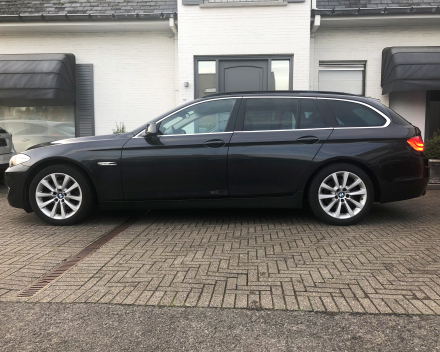 BMW 520 D TOURING  F11  22/09/2011  SLECHTS 131.556 KM  HANDELAAR 9.000 EURO