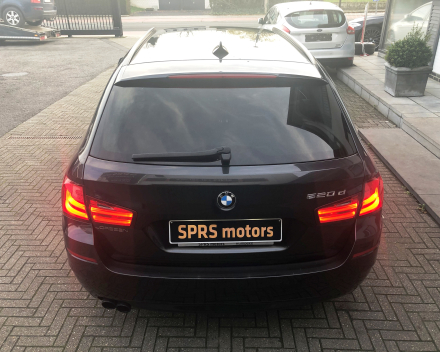 BMW 520 D TOURING  F11  22/09/2011  SLECHTS 131.556 KM  HANDELAAR 9.000 EURO