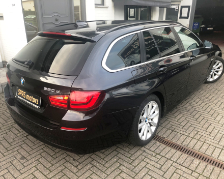 BMW 520 D TOURING  F11  22/09/2011  SLECHTS 131.556 KM  HANDELAAR 9.000 EURO