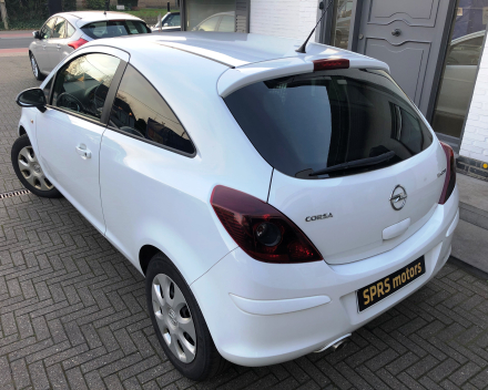 OPEL CORSA 1,3 CDTI  EURO 5  27/05/2013  LICHTEVRACHT