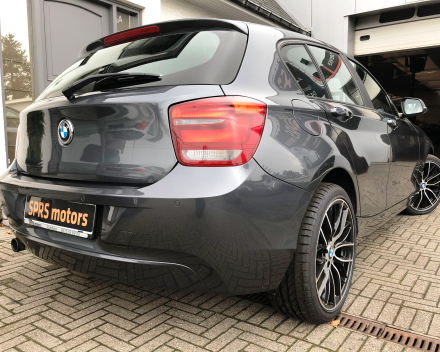 BMW 114I BENZINE  29/11/2013   SLECHTS   56,011 KM     /  10600 EURO