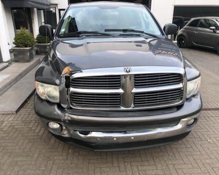 DODGE RAM 1500   08/12/2003   156775 KM   VOOR HANDELAAR