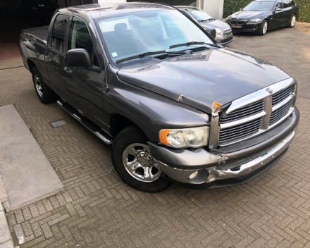 DODGE RAM 1500   08/12/2003   156775 KM   VOOR HANDELAAR