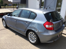 VERKOCHT  BMW 118 D * SCHADEWAGEN VOOR HANDELAAR *