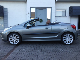 VERKOCHT  PEUGEOT 207  CABRIOLET