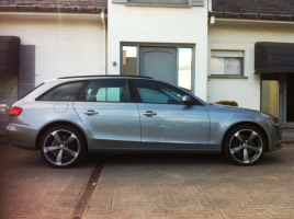 VERKOCHT AUDI A4 2,0TDI * NAVIGATIE * ZWART LEDER * SLECHTS 67520 KM * GEKEURD * GARANTIE