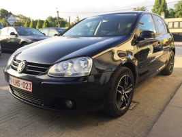 VERKOCHT  VOLKSWAGEN GOLF 5 1,9 TDI  * DSG-BOITE * ALU VELGEN * MISTLAMPEN * CLIMATIC * ZWART METAAL * GEKEURD * GARANTIE