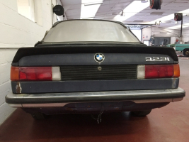 VERKOCHT  BMW E21 323I BAUR  TE RESTAUREREN