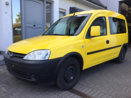 VERKOCHT  OPEL COMBO 1400 BENZINE / 5 ZITPLAATSEN / GEKEURD VOOR VERKOOP