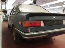 VERKOCHT  BMW E21 323I BAUR  TE RESTAUREREN