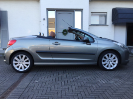 VERKOCHT  PEUGEOT 207  CABRIOLET