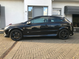 OPEL ASTRA OPC GTC  ZWART METAAL / LEDER / NAVIGATIE / GEKEURD / GARANTIE