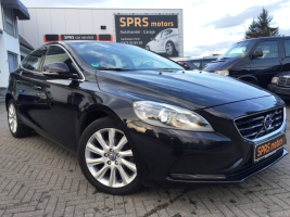 VOLVO V40 Summun -Diesel - 93028 km - 10/2012