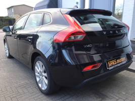 VOLVO V40 Summun -Diesel - 93028 km - 10/2012