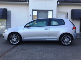 VERKOCHT  VOLKSWAGEN GOLF 6 1,2TSI 3 DEURS 17&quot;VELGEN SLECHTS 80575 KM + OOK WINTERWIELEN