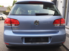 VW GOLF 1,4 Trendline Benzine Lichtblauw - 03/2010 - 116215 km