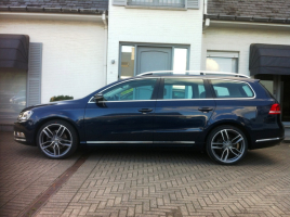 VERKOCHT  VOLKSWAGEN PASSAT FULL OPTION