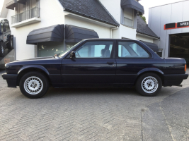 VERKOCHT  BMW E30  318 I COUPE