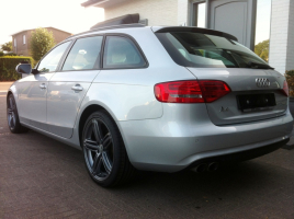 VERKOCHT   AUDI A4  2,0 TDI AVANT