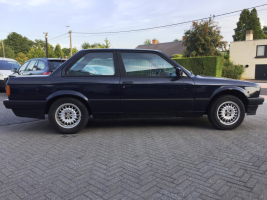 VERKOCHT  BMW E30  318 I COUPE