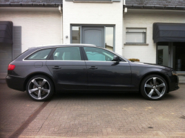 VERKOCHT AUDI A4 2,0 TDI AVANT * NAVI * BEIGE LEDER * 19&quot; VELGEN * GEKEURD * GARANTIE