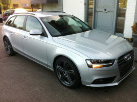 VERKOCHT   AUDI A4  2,0 TDI AVANT