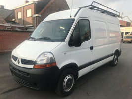 VERKOCHT  RENAULT MASTER 2,5 DCI / L2H2 / LICHTE VRACHT / GEKEURD + GARANTIE