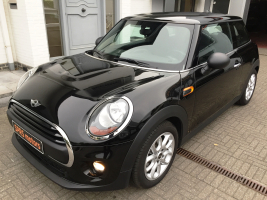 VERKOCHT MINI 1,2 BENZINE NIEUW MODEL / NAVIGATIE / ZWART / SLECHTS 24187 KM