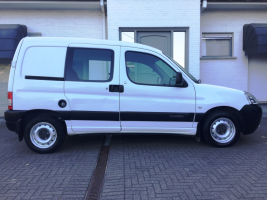 VERKOCHT  CITROEN BERLINGO 1,6HDI / LICHTE VRACHT / BJ 2008 / GEKEURD VOOR VERKOOP