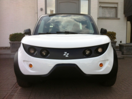 VERKOCHT  TAZZARI ZERO * VOLLEDIG ELEKTRISCHE VOERTUIG *  LEDER INTERIEUR * SLECHTS 5918 KM * BJ 08/02/2013 