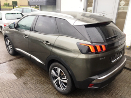 VERKOCHT  PEUGEOT 3008 NIEUW / NOG NIET INGESCHREVEN
