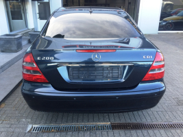 VERKOCHT  MERCEDES E 200 CDI 