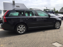 VERKOCHT  VOLVO V50 2,0 DIESEL / LEDER / ALU VELGEN / GEKEURD VOOR VERKOOP