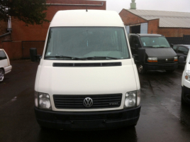 VERKOCHT  VOLKSWAGEN LT35 * 2,5 TDI * DUBBELE CABINE *  LICHTEVRACHTWAGEN * VERHOOGD * GEKEURD