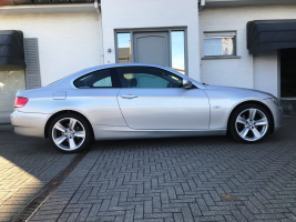 VERKOCHT  BMW 320 COUPE X-DRIVE / 4*4 / LEDER / NAVIGATIE / AUTOMAAT / GEKEURD VOOR VERKOOP