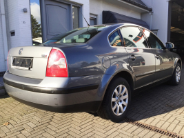 VERKOCHT VOLKSWAGEN PASSAT 1,9 TDI AUTOMAAT LEDER 130 PK