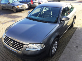 VERKOCHT VOLKSWAGEN PASSAT 1,9 TDI AUTOMAAT LEDER 130 PK