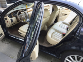 VERKOCHT  JAGUAR X-TYPE 2,0D * ZWART METAAL * BEIGE LEDER * ALU VELGEN * DIGITALE AIRCO * CRUISECONTROL * GEKEURD * GARANTIE