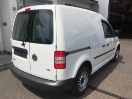 VERKOCHT  VOLKSWAGEN CADDY 1,6 TDI  / LICHTEVRACHT / GEKEURD + GARANTIE