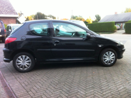 VERKOCHT PEUGEOT 206 1,1BENZINE * 3 DEURS * GEKEURD * GARANTIE