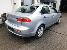 VERKOCHT  MITSUBISHI LANCER BENZINE  12/10/2011  69215 KM GEKEURD + GARANTIE