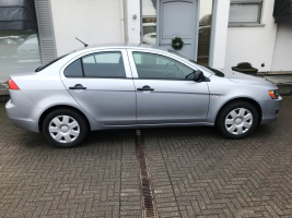 VERKOCHT  MITSUBISHI LANCER BENZINE  12/10/2011  69215 KM GEKEURD + GARANTIE