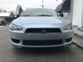 VERKOCHT  MITSUBISHI LANCER BENZINE  12/10/2011  69215 KM GEKEURD + GARANTIE