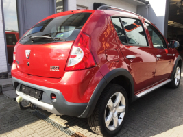 VERKOCHT  DACIA SANDERO STEPWAY 1,5 DCI GEKEURD