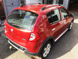 VERKOCHT  DACIA SANDERO STEPWAY 1,5 DCI GEKEURD