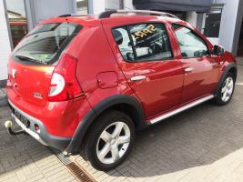 VERKOCHT  DACIA SANDERO STEPWAY 1,5 DCI GEKEURD