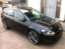 VERKOCHT VOLKSWAGEN GOLF 7 * NAVIGATIE * PDC * SLECHTS 78100 KM * GEKEURD * GARANTIE